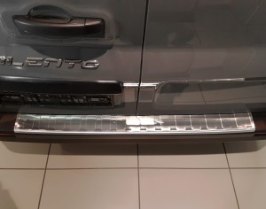 RENAULT TRAFFIC NAKŁADKA LISTWA NA ZDERZAK 2014-